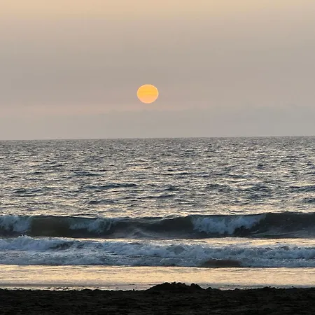 Vistas Mar Playa Canteras Primera Linea Wifi Appartamento